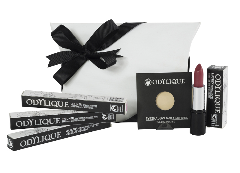 https://www.fairtrade.org.uk/wp-content/uploads/2022/11/odylique-makeup-gift-set.jpg